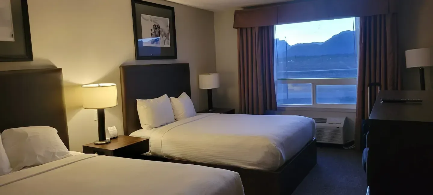 Stoney Nakoda Resort & Casino guest room with a mountain view, Kananaskis